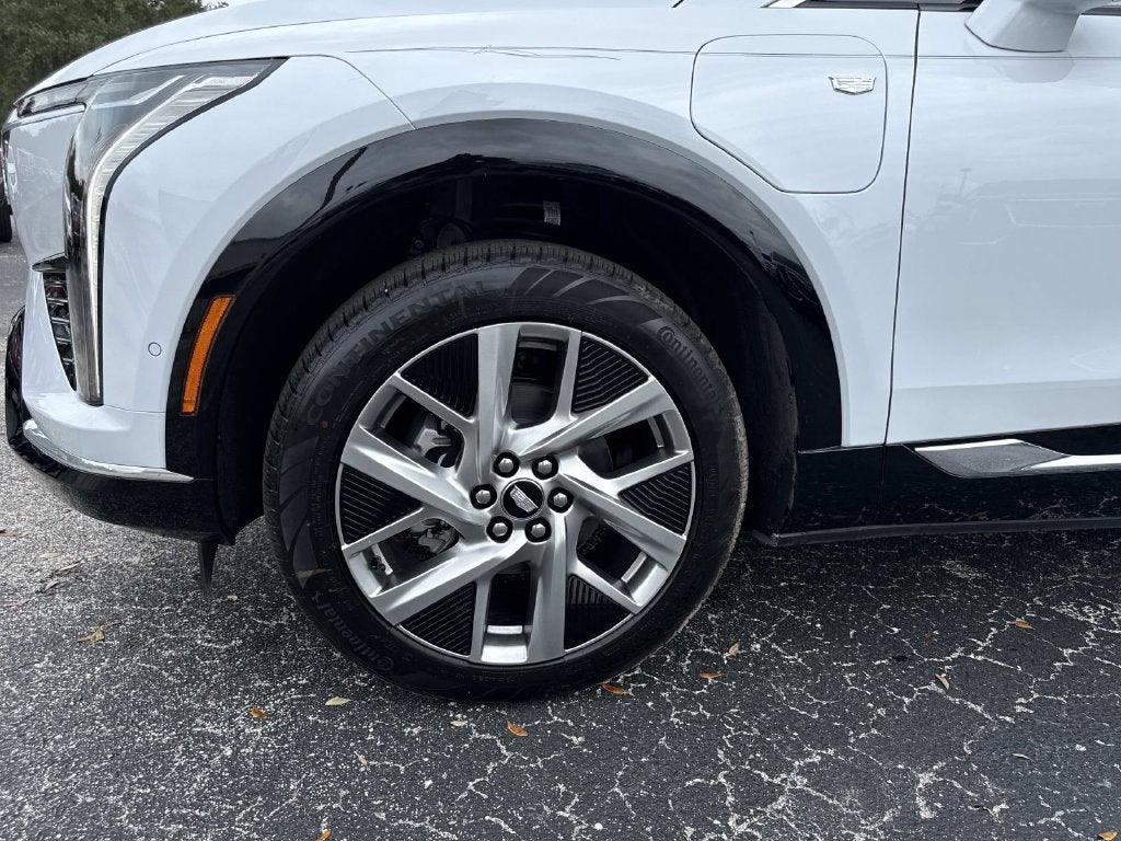2027 Cadillac OPTIQ Luxury
