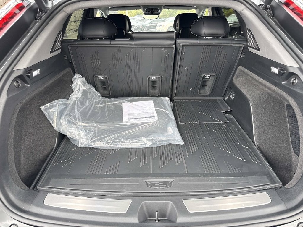 2027 Cadillac OPTIQ Luxury
