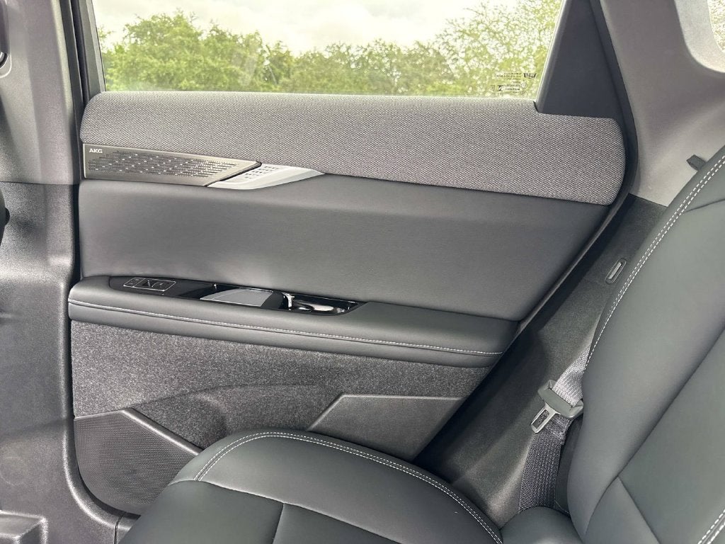 2027 Cadillac OPTIQ Luxury