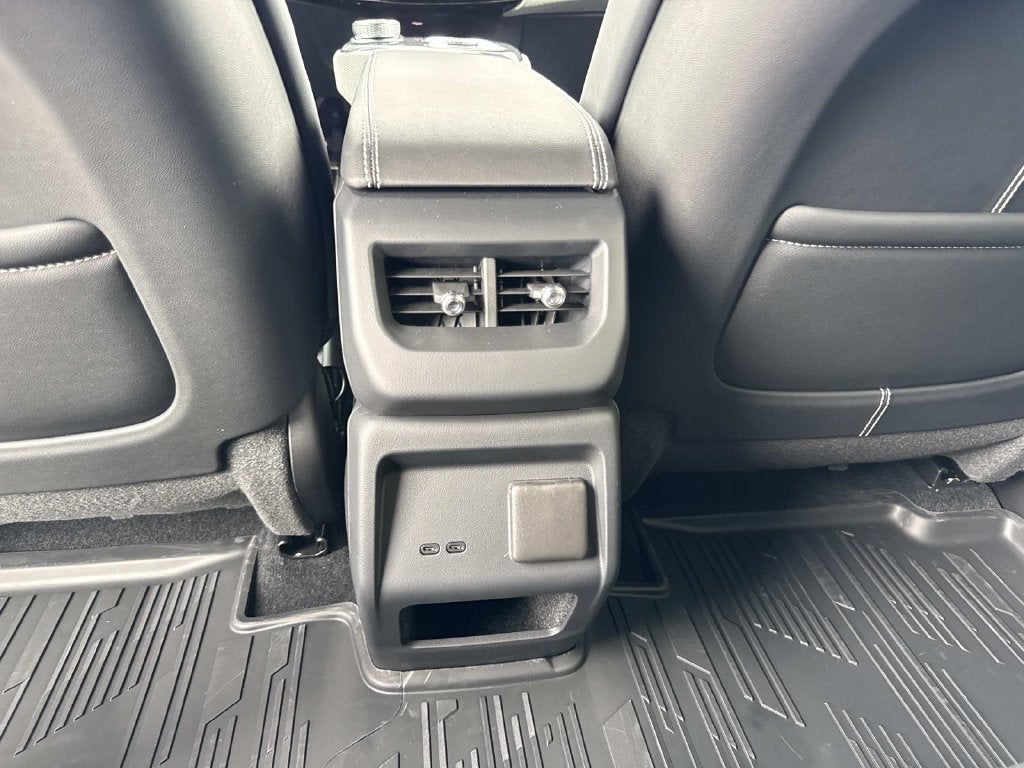 2027 Cadillac OPTIQ Luxury