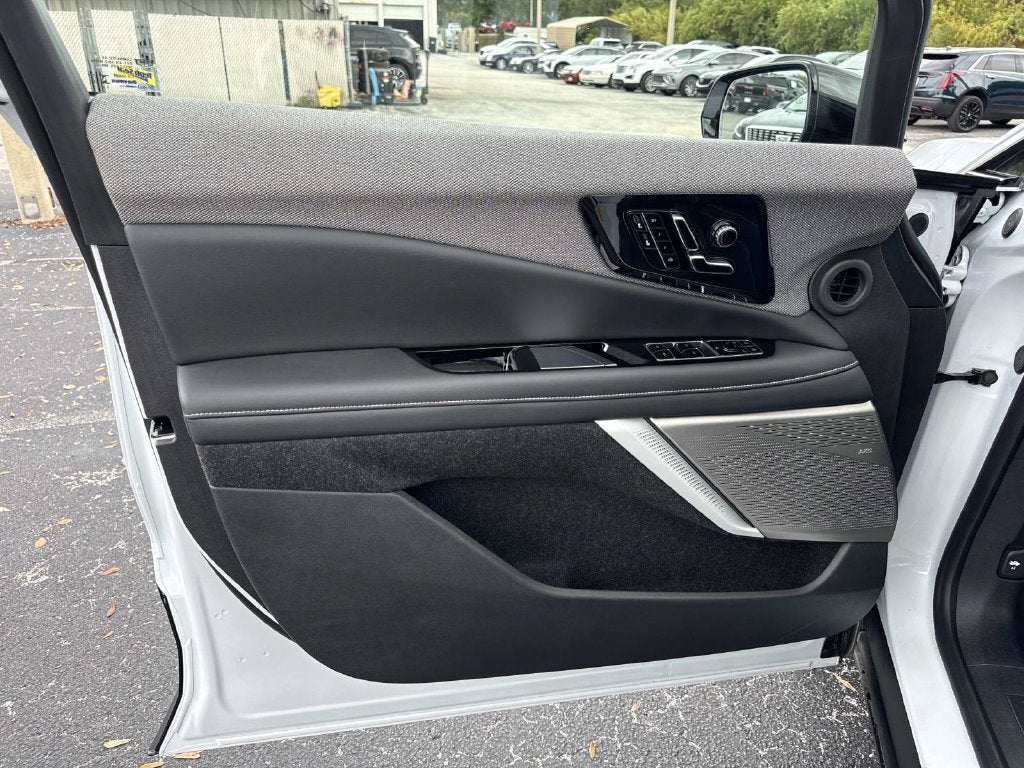 2027 Cadillac OPTIQ Luxury