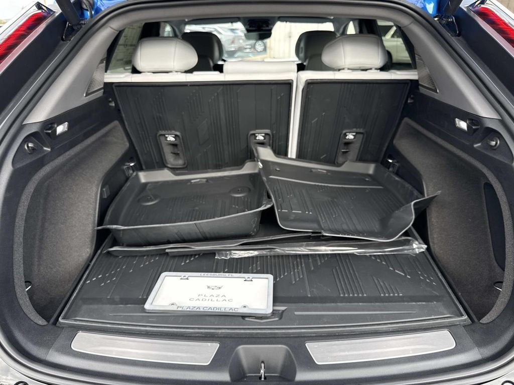 2027 Cadillac OPTIQ Luxury