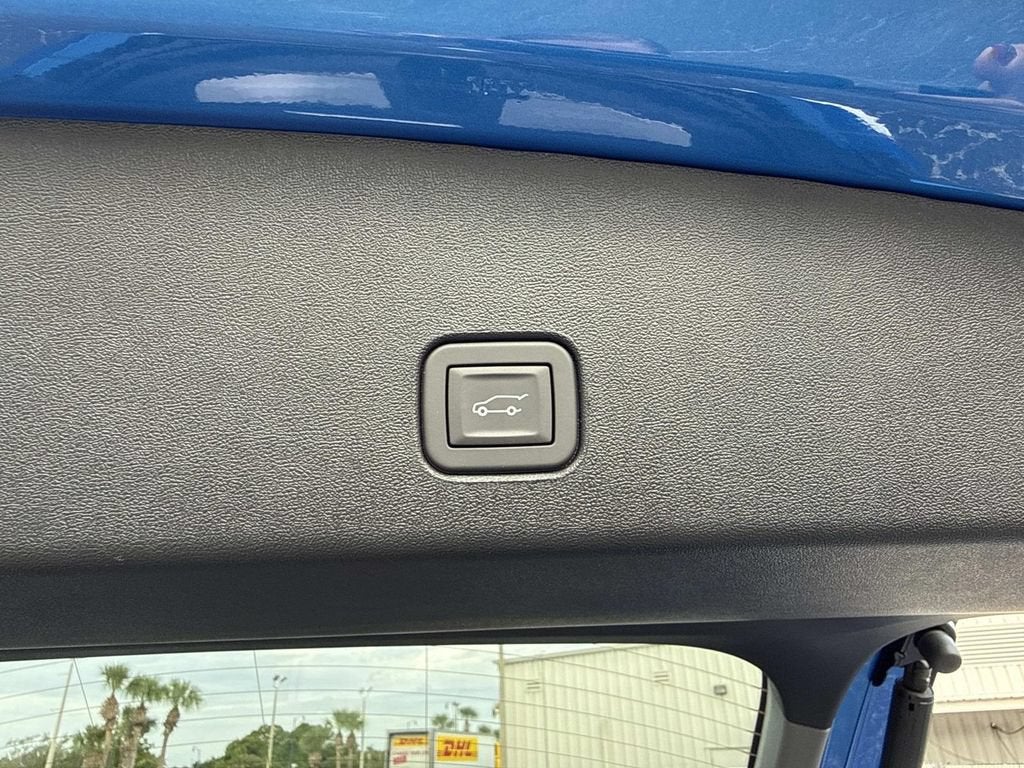 2027 Cadillac OPTIQ Luxury