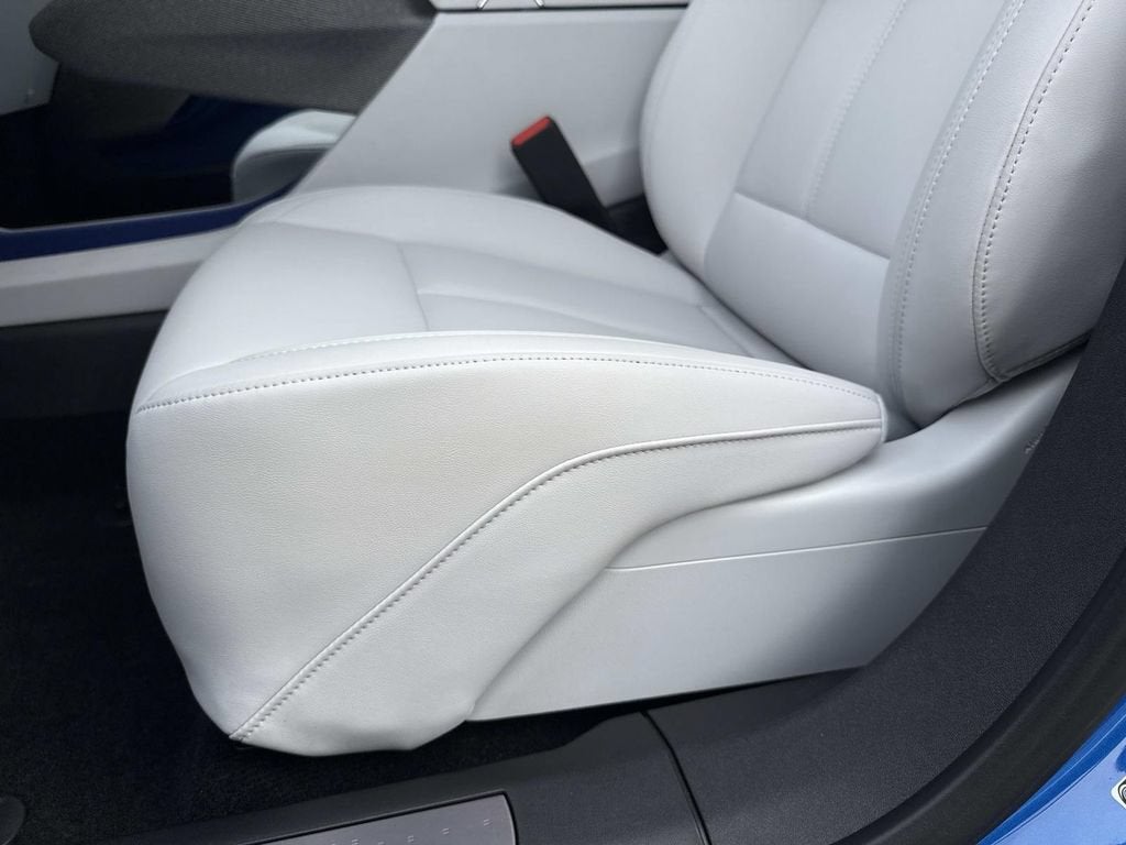 2027 Cadillac OPTIQ Luxury
