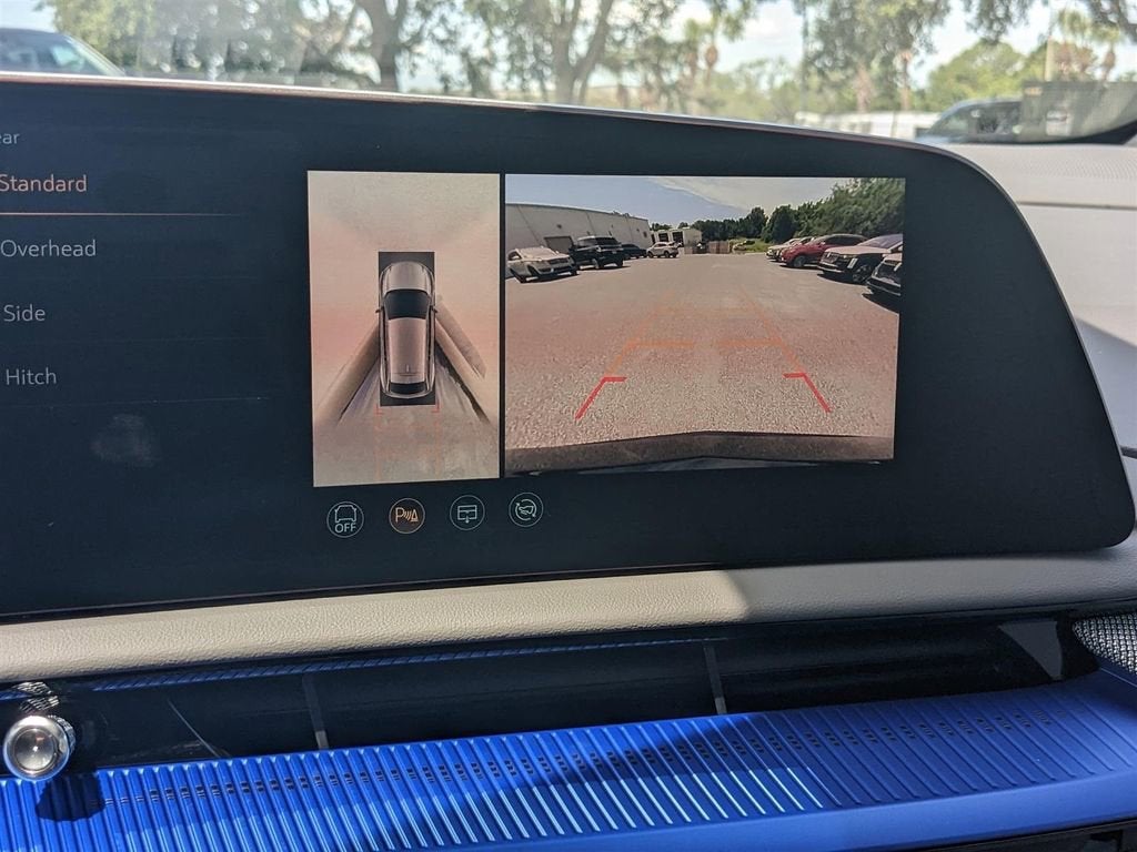 2025 Cadillac OPTIQ Luxury 1