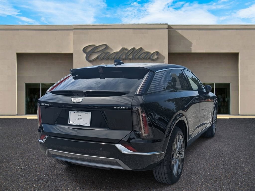 2025 Cadillac OPTIQ Luxury 1