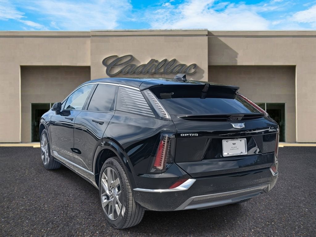 2025 Cadillac OPTIQ Luxury 1