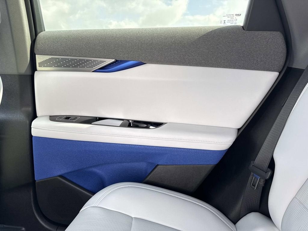 2026 Cadillac OPTIQ Premium Luxury