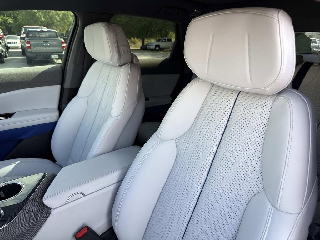 2026 Cadillac OPTIQ Premium Luxury