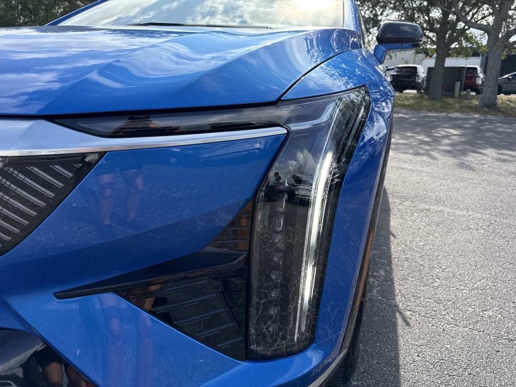 2026 Cadillac OPTIQ Premium Luxury
