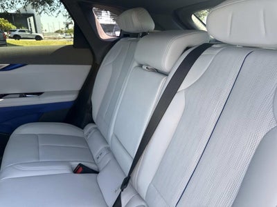 2026 Cadillac OPTIQ Premium Luxury