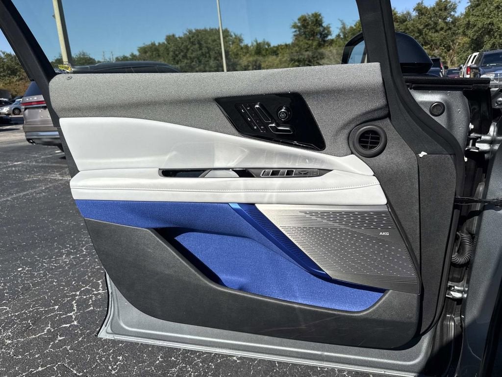 2026 Cadillac OPTIQ Premium Luxury