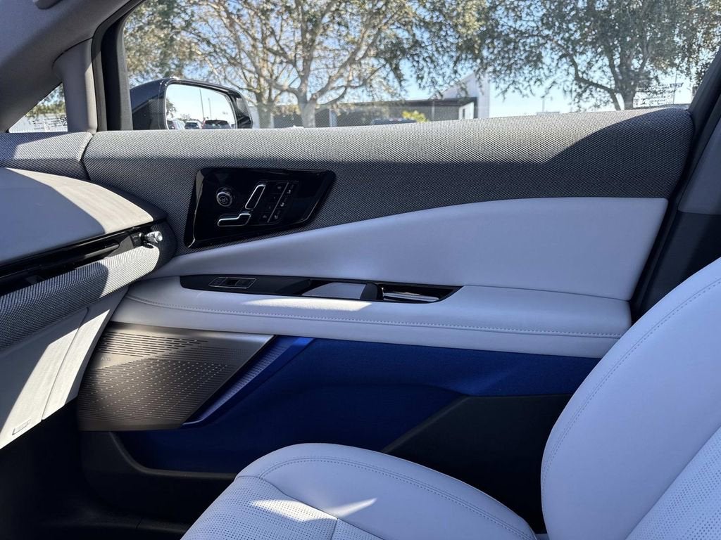 2026 Cadillac OPTIQ Premium Luxury