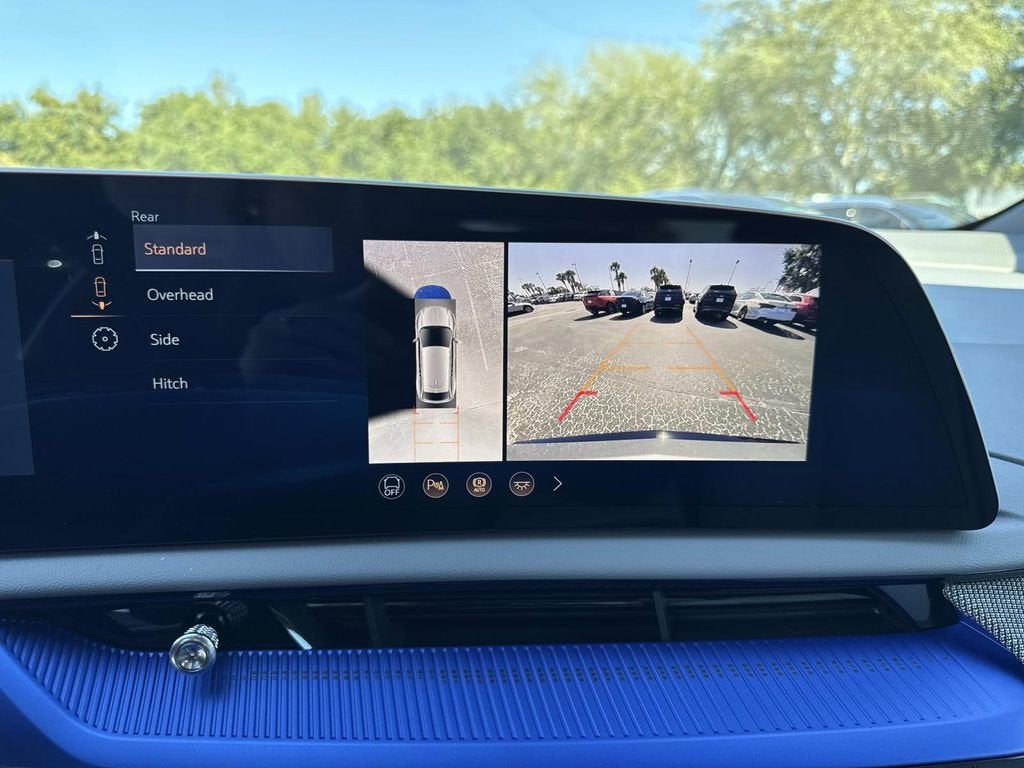 2026 Cadillac OPTIQ Premium Luxury