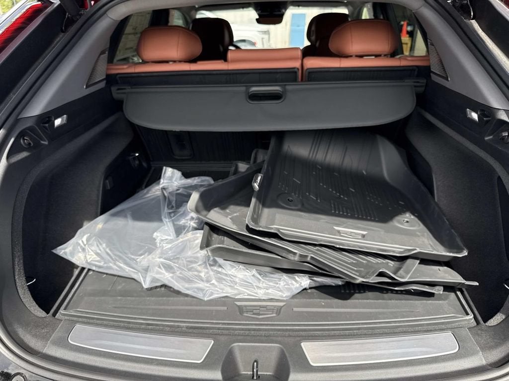 2027 Cadillac OPTIQ Premium Luxury