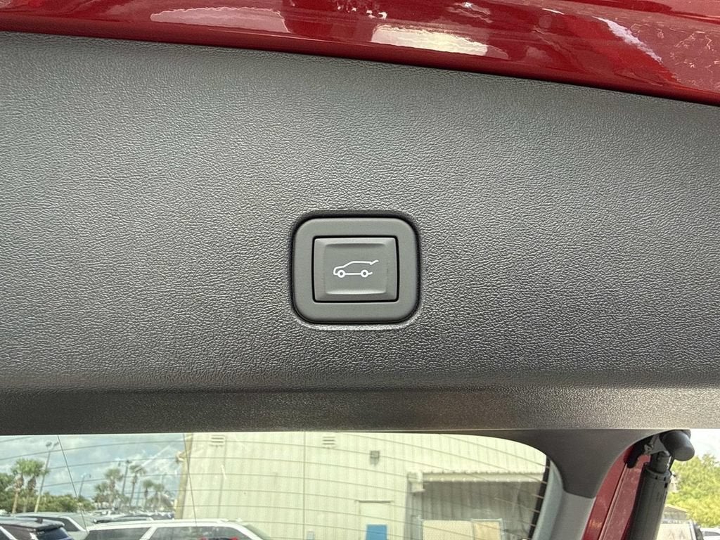 2027 Cadillac OPTIQ Premium Luxury