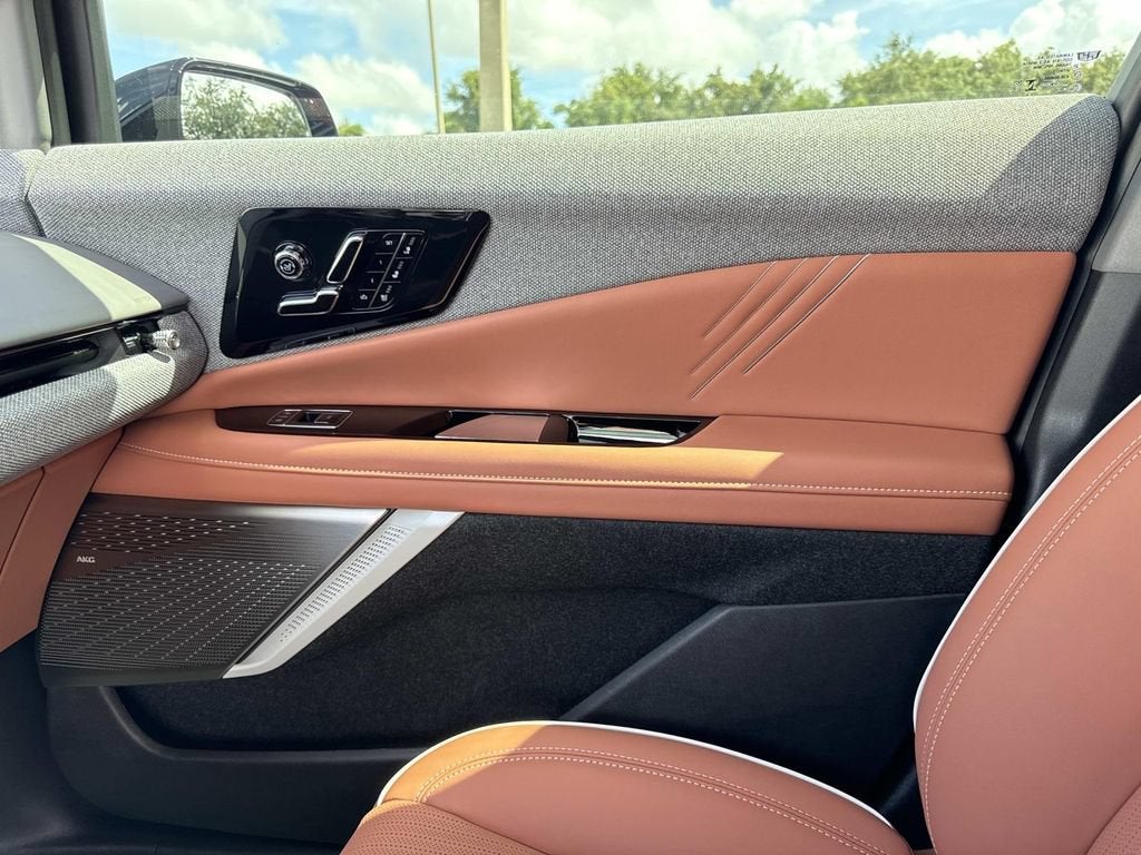 2027 Cadillac OPTIQ Premium Luxury