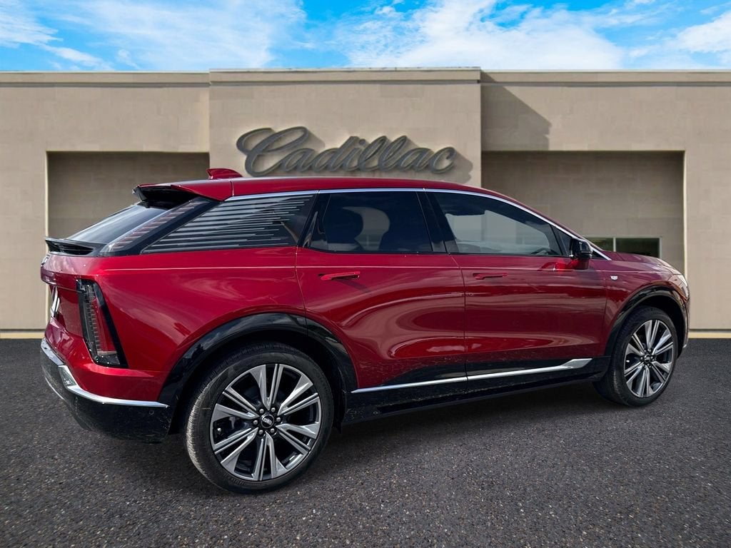 2027 Cadillac OPTIQ Premium Luxury