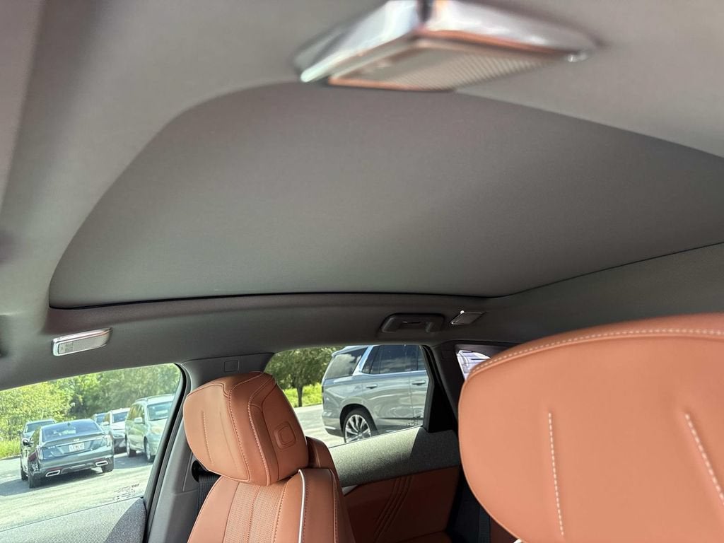 2027 Cadillac OPTIQ Premium Luxury