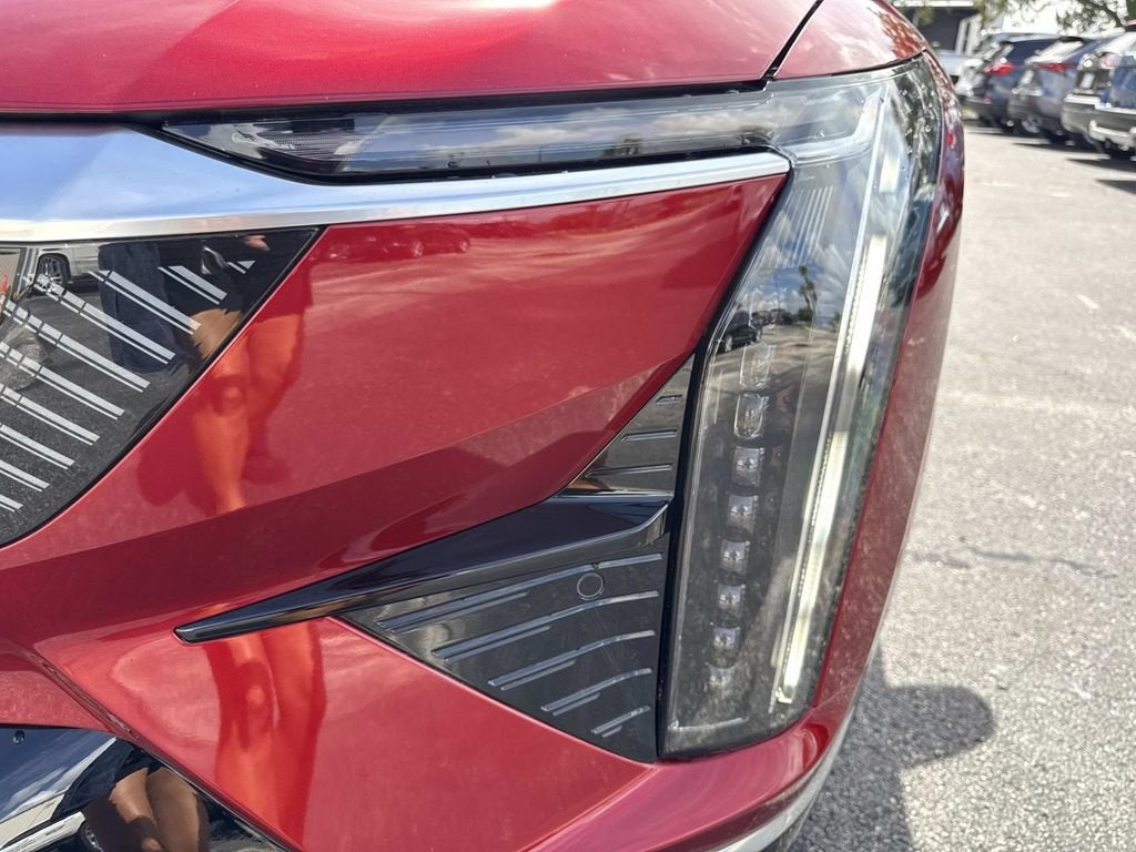2027 Cadillac OPTIQ Premium Luxury