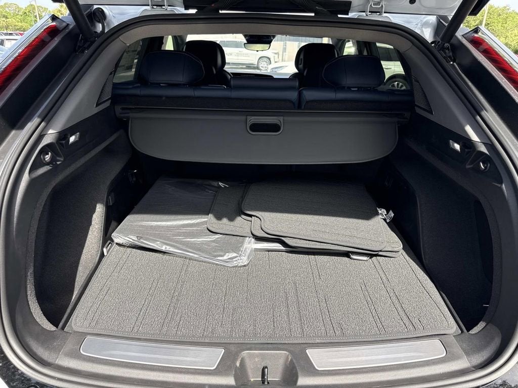 2026 Cadillac OPTIQ Premium Luxury
