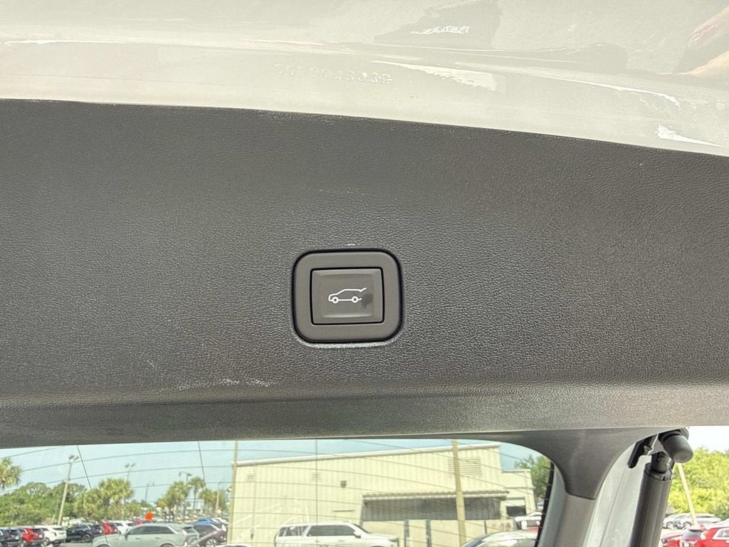 2026 Cadillac OPTIQ Premium Luxury