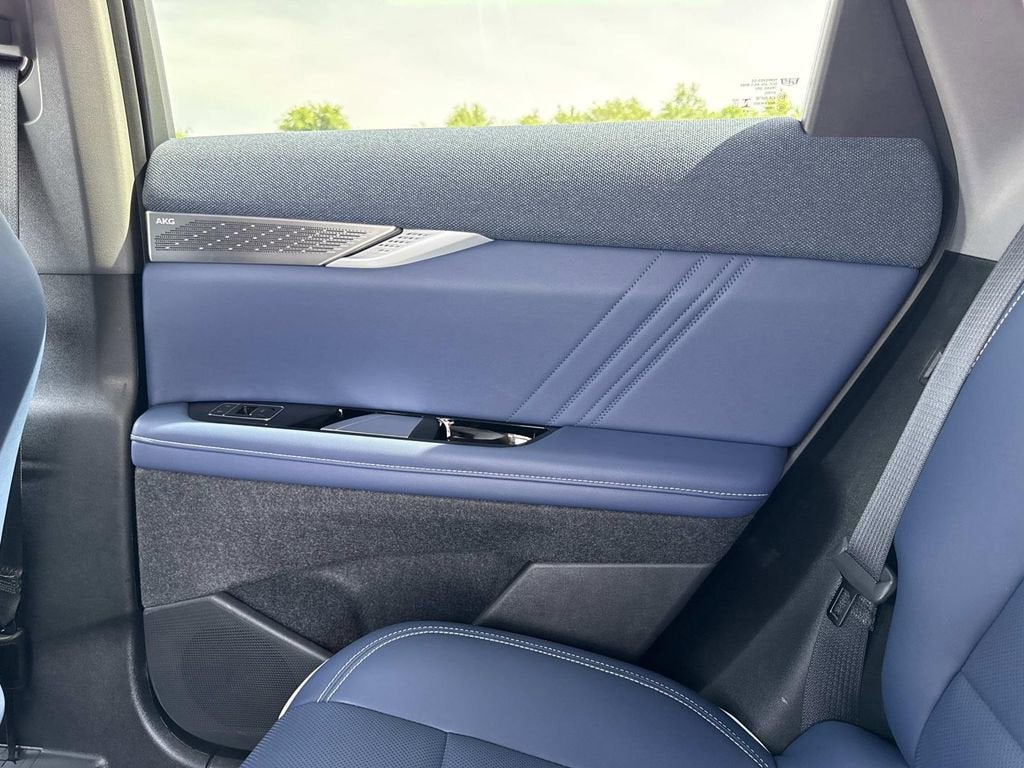 2026 Cadillac OPTIQ Premium Luxury