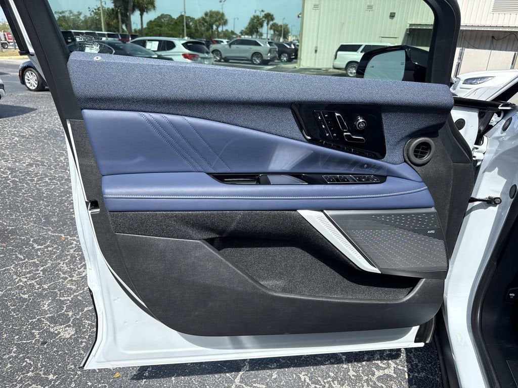 2026 Cadillac OPTIQ Premium Luxury