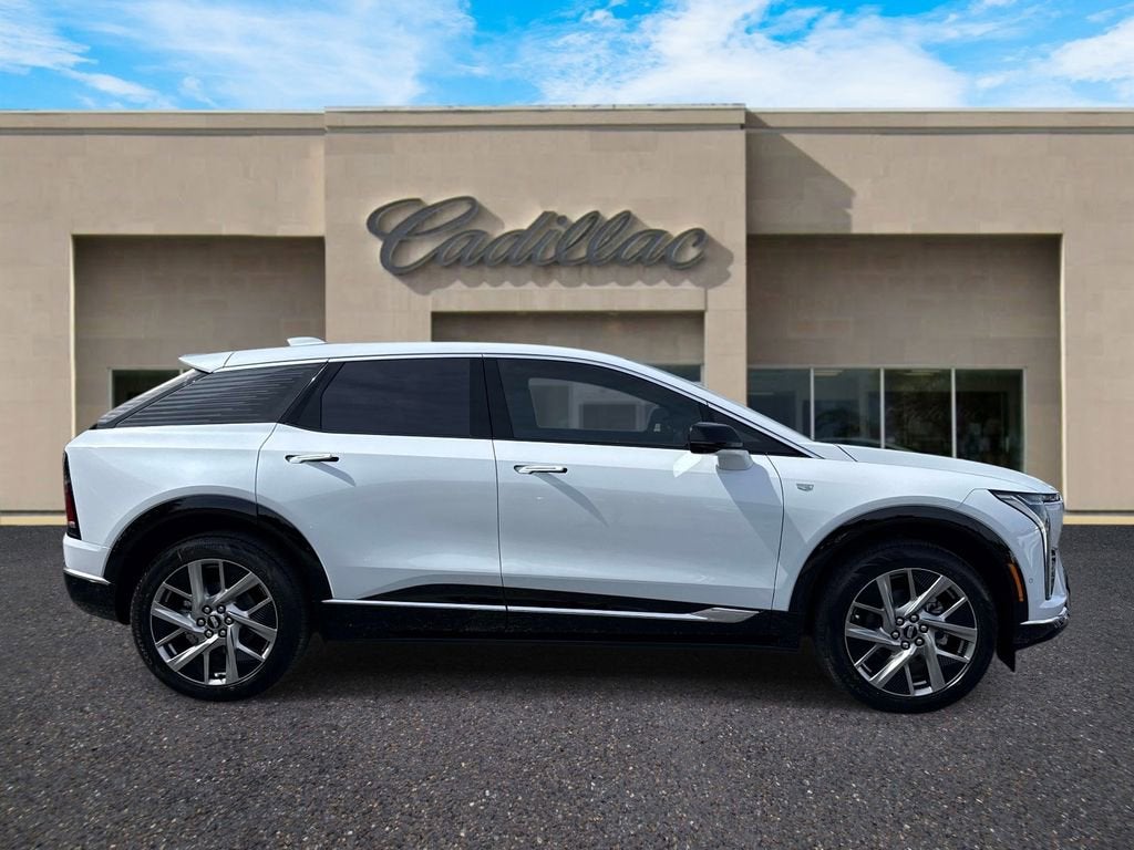 2026 Cadillac OPTIQ Premium Luxury