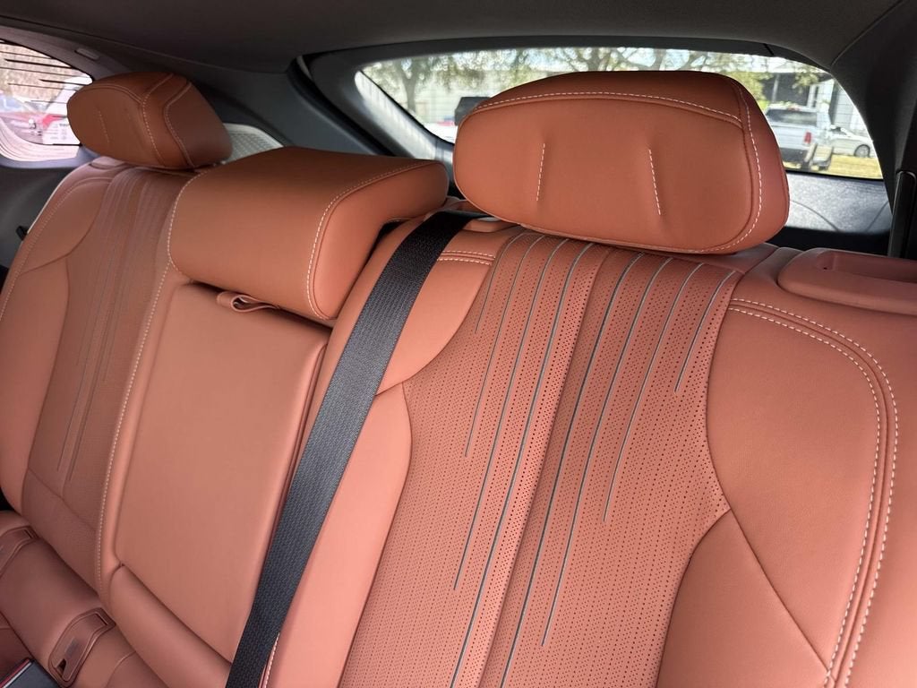 2027 Cadillac OPTIQ Premium Luxury