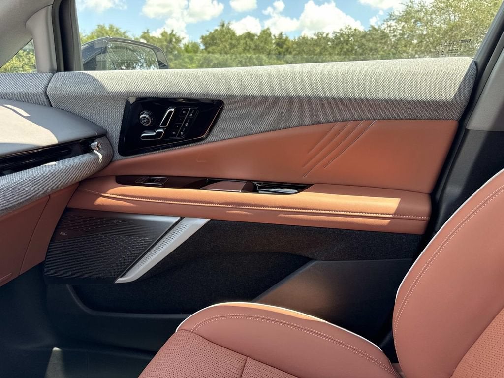 2027 Cadillac OPTIQ Premium Luxury