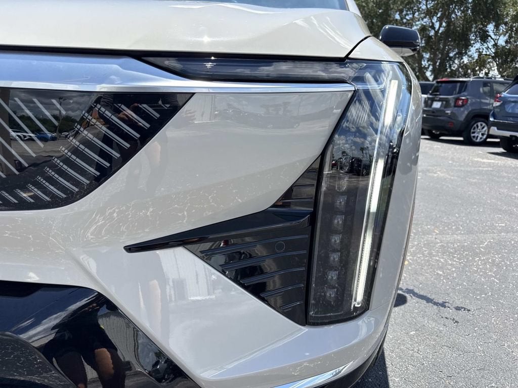 2027 Cadillac OPTIQ Premium Luxury