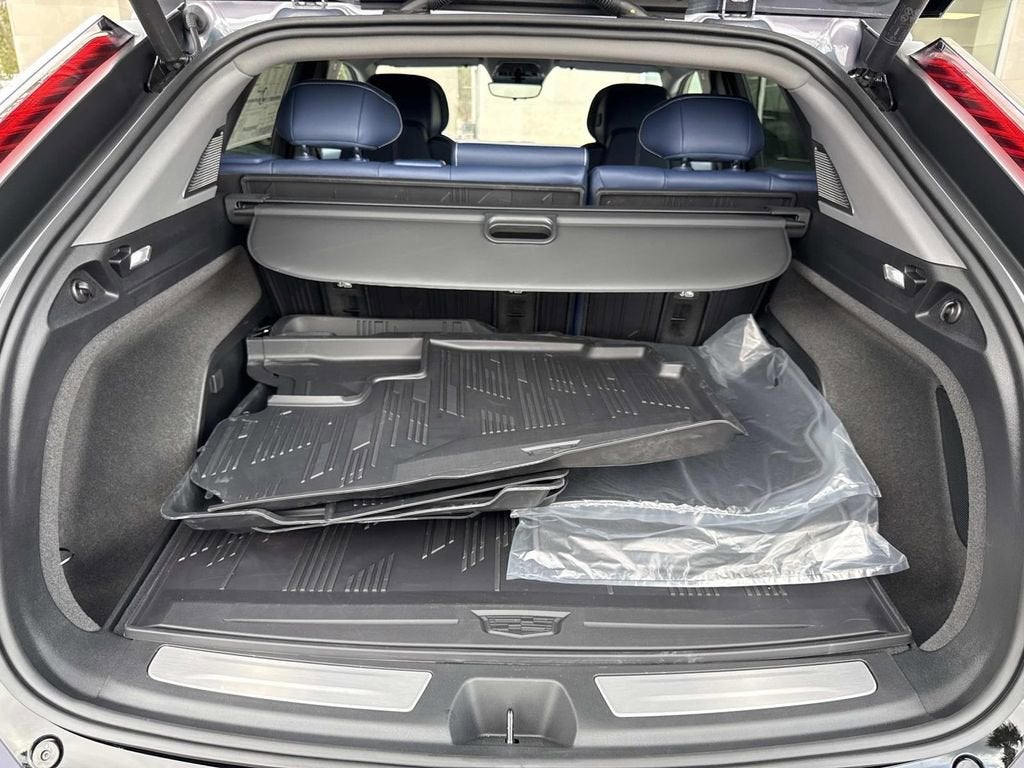 2026 Cadillac OPTIQ Premium Luxury