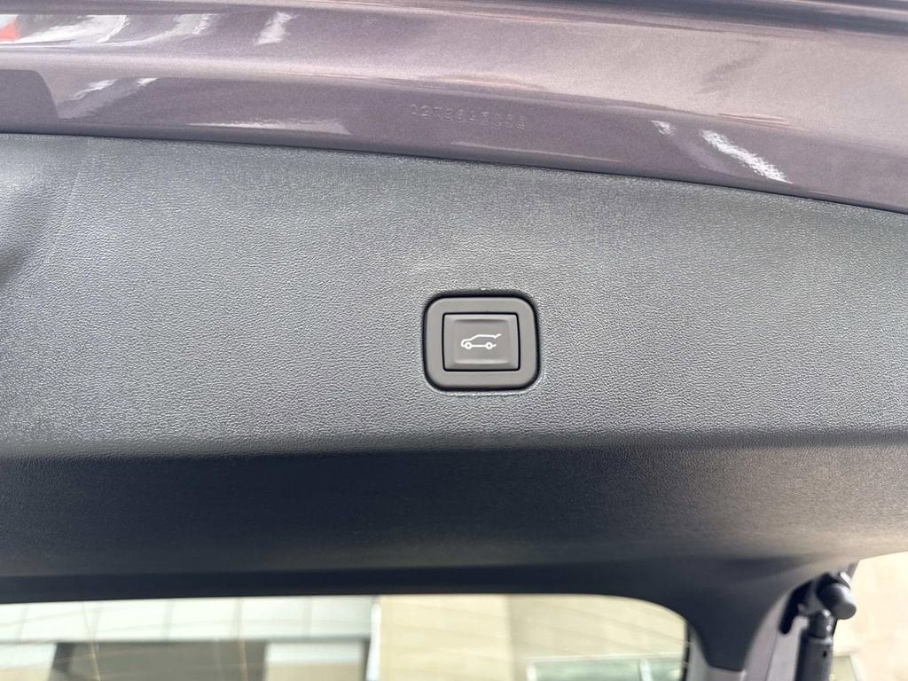 2026 Cadillac OPTIQ Premium Luxury