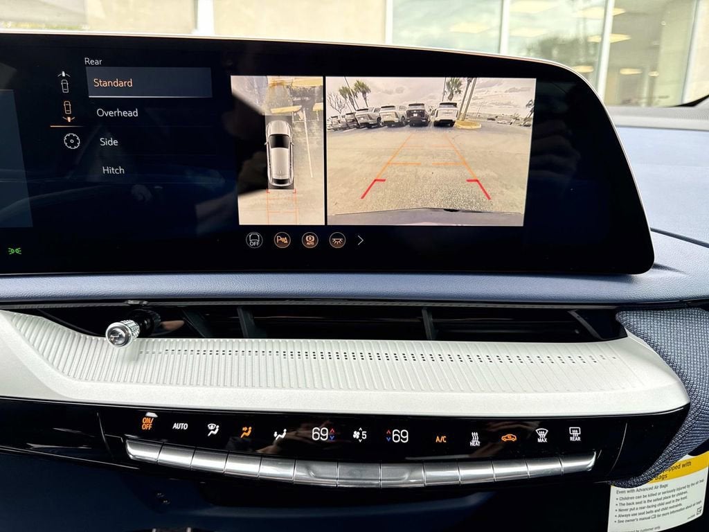 2026 Cadillac OPTIQ Premium Luxury