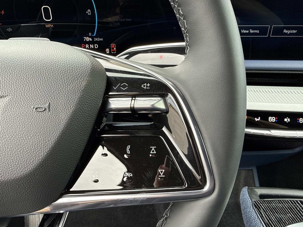 2026 Cadillac OPTIQ Premium Luxury