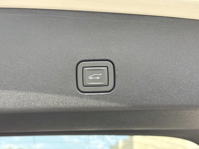 2027 Cadillac OPTIQ Premium Luxury