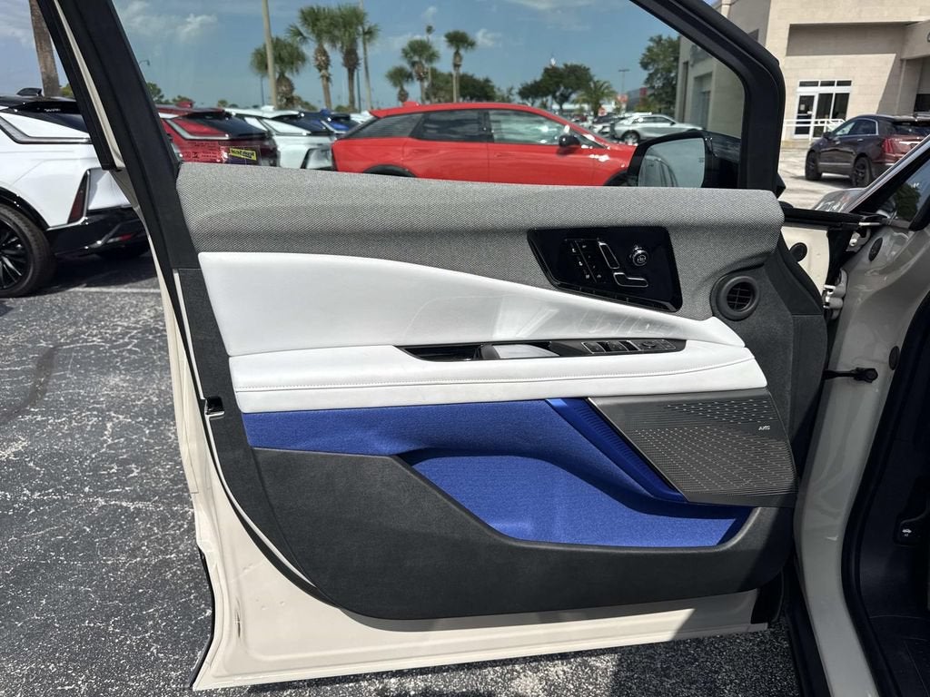 2027 Cadillac OPTIQ Premium Luxury