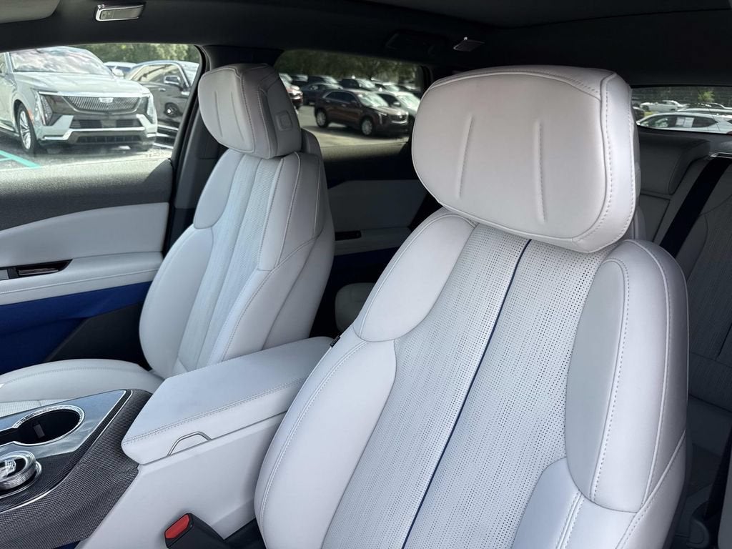 2027 Cadillac OPTIQ Premium Luxury