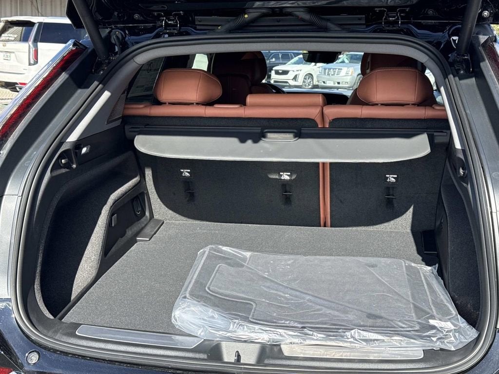 2026 Cadillac OPTIQ Premium Luxury