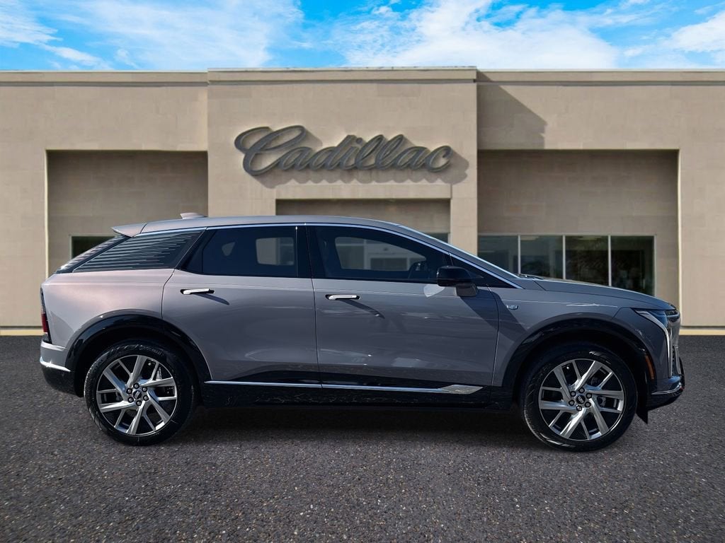 2026 Cadillac OPTIQ Premium Luxury