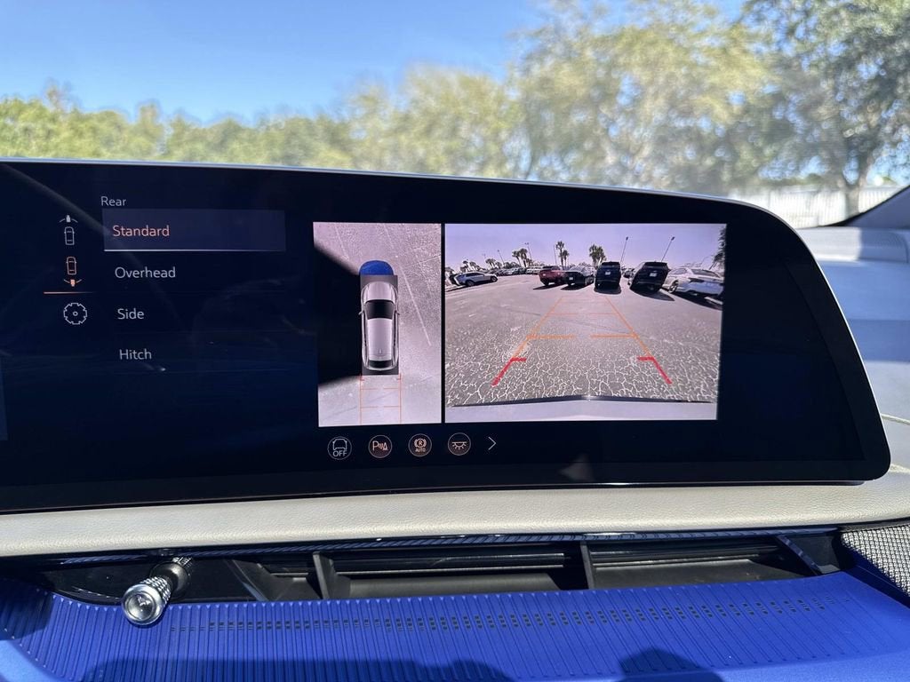 2026 Cadillac OPTIQ Premium Luxury
