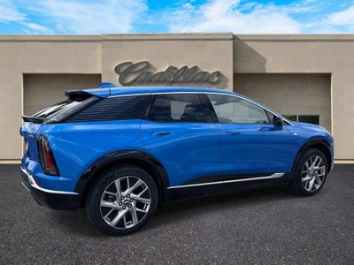 2025 Cadillac OPTIQ Luxury 2