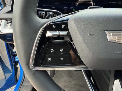 2025 Cadillac OPTIQ Luxury 2
