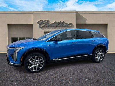 2025 Cadillac OPTIQ Luxury 2