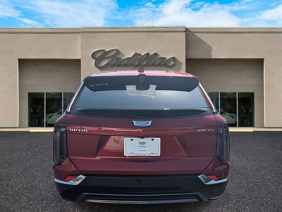 2025 Cadillac OPTIQ Luxury 2