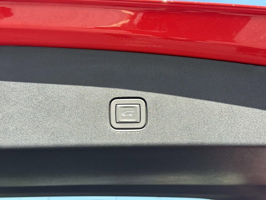 2025 Cadillac OPTIQ Sport 1