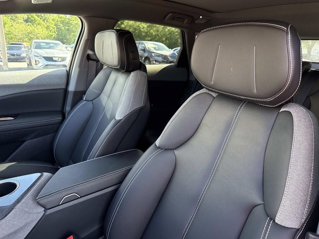 2025 Cadillac OPTIQ Sport 1