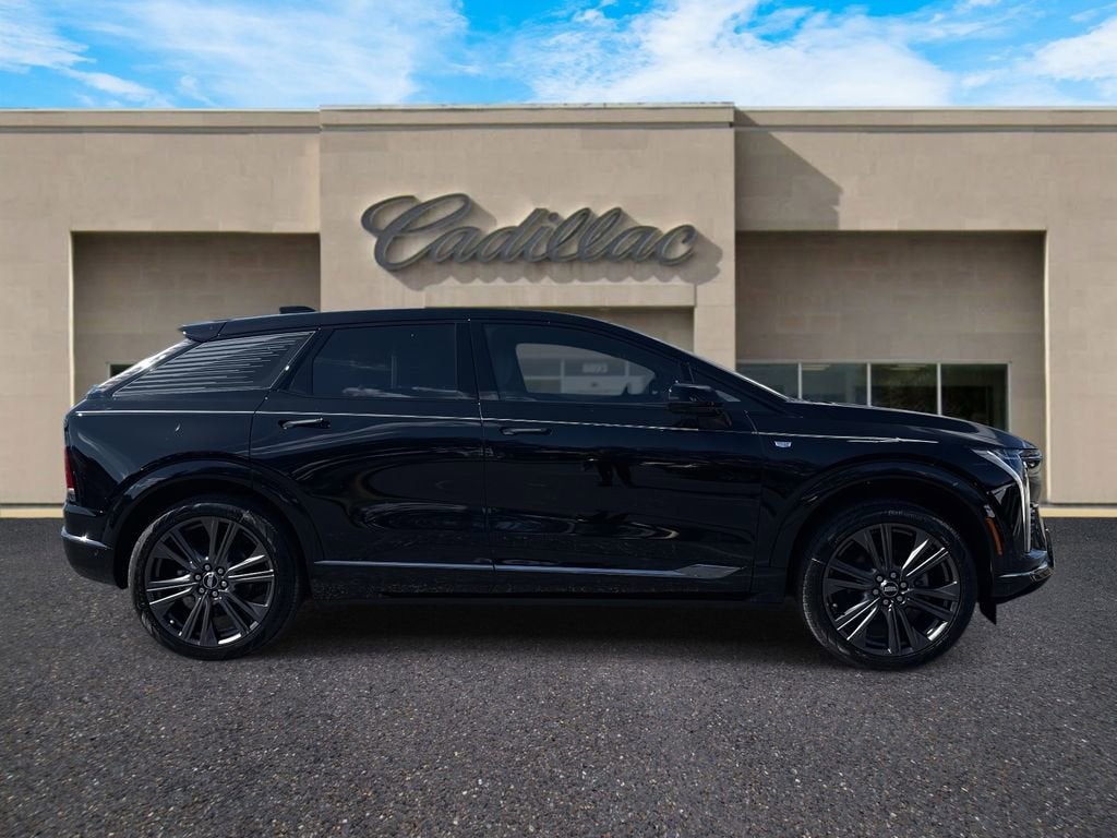 2026 Cadillac OPTIQ Premium Sport