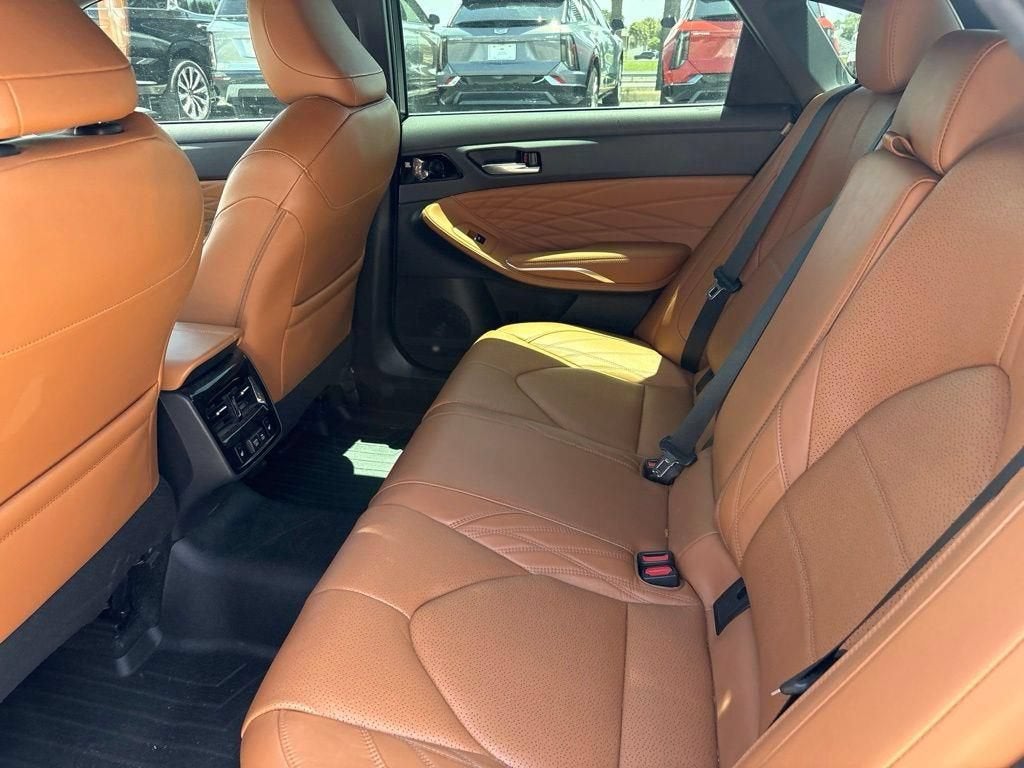 2021 Toyota Avalon Hybrid Limited